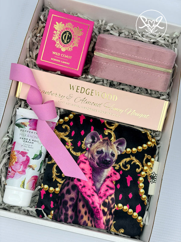 Queen of the Pack Gift Box